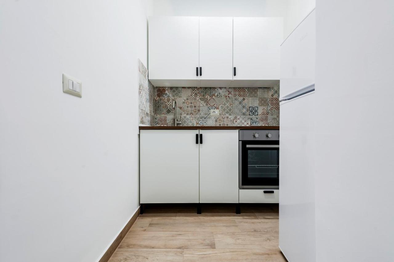 Trinita' 57 Apartments By Wonderful Italy Катанія Екстер'єр фото