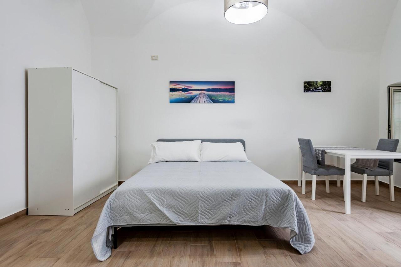 Trinita' 57 Apartments By Wonderful Italy Катанія Екстер'єр фото