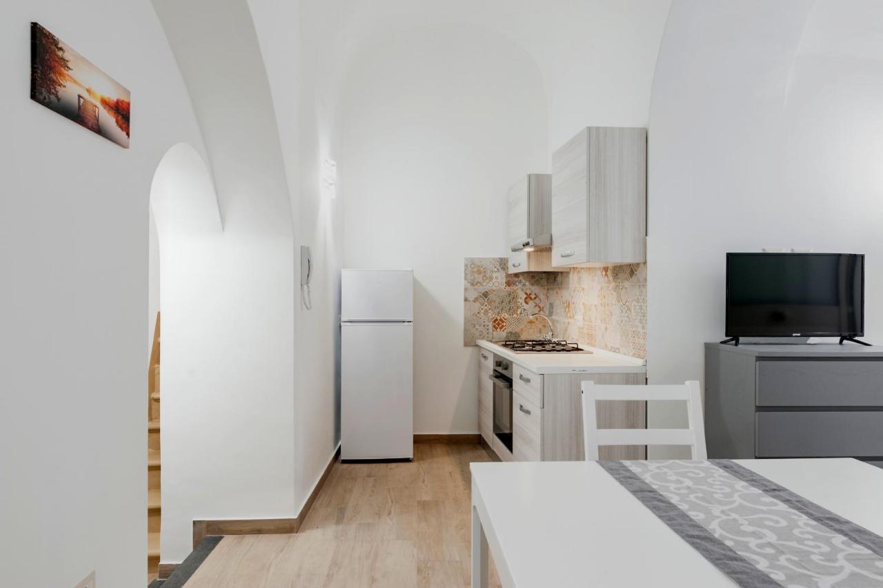 Trinita' 57 Apartments By Wonderful Italy Катанія Екстер'єр фото